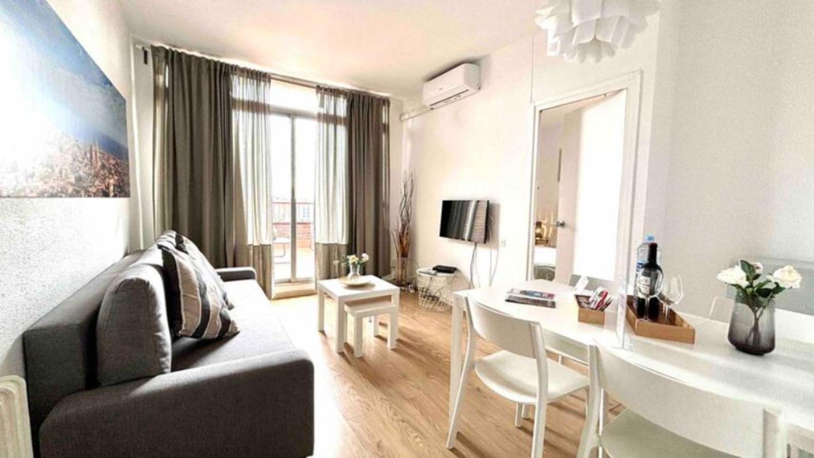 Sants Station Penthouse Barcelona Exterior foto